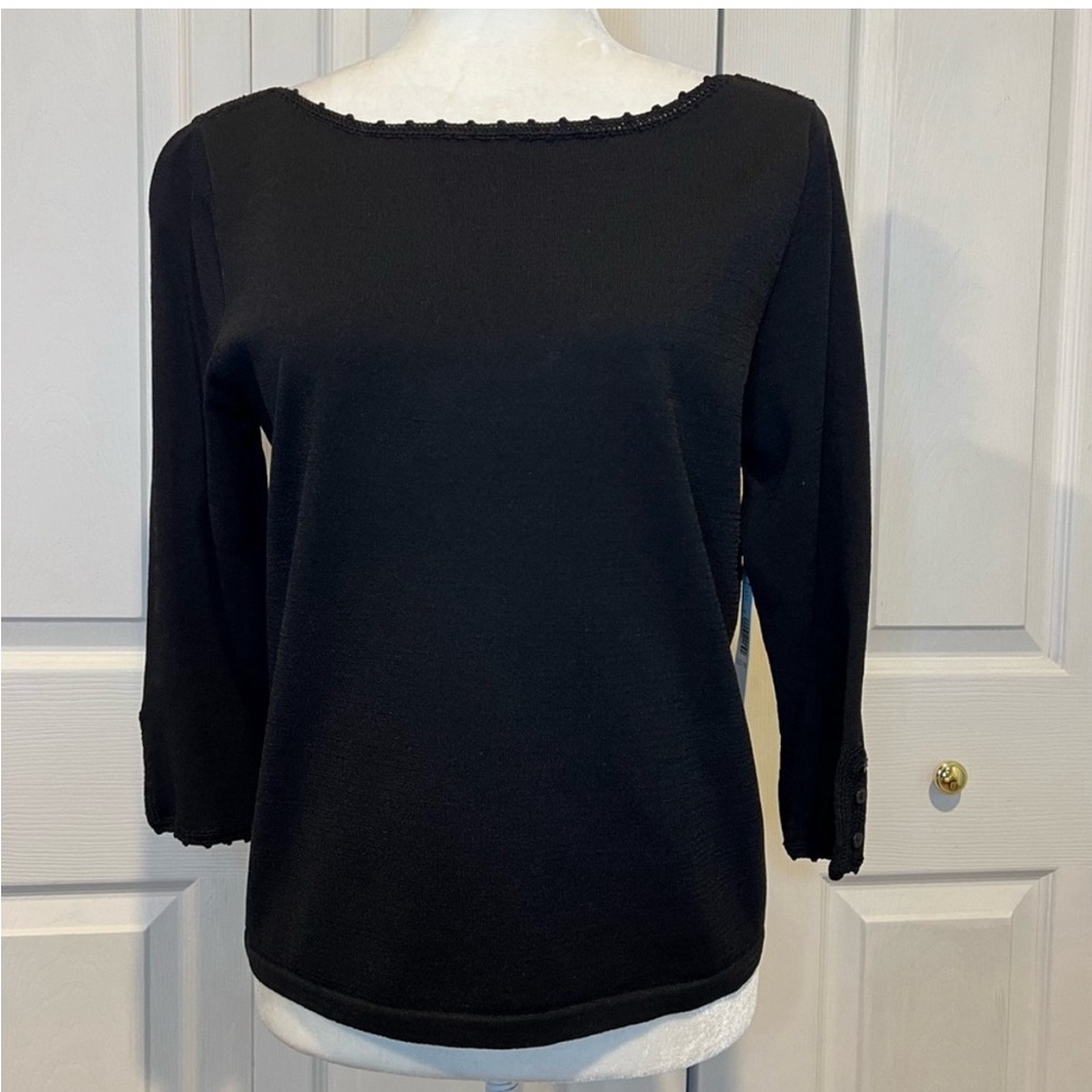 Kate Hill Black medium petite knit top.